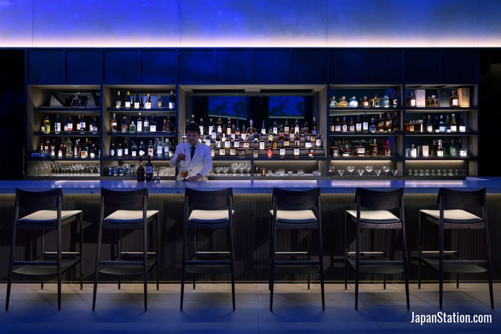 Bar at BELLUSTAR TOKYO, A Pan Pacific Hotel.