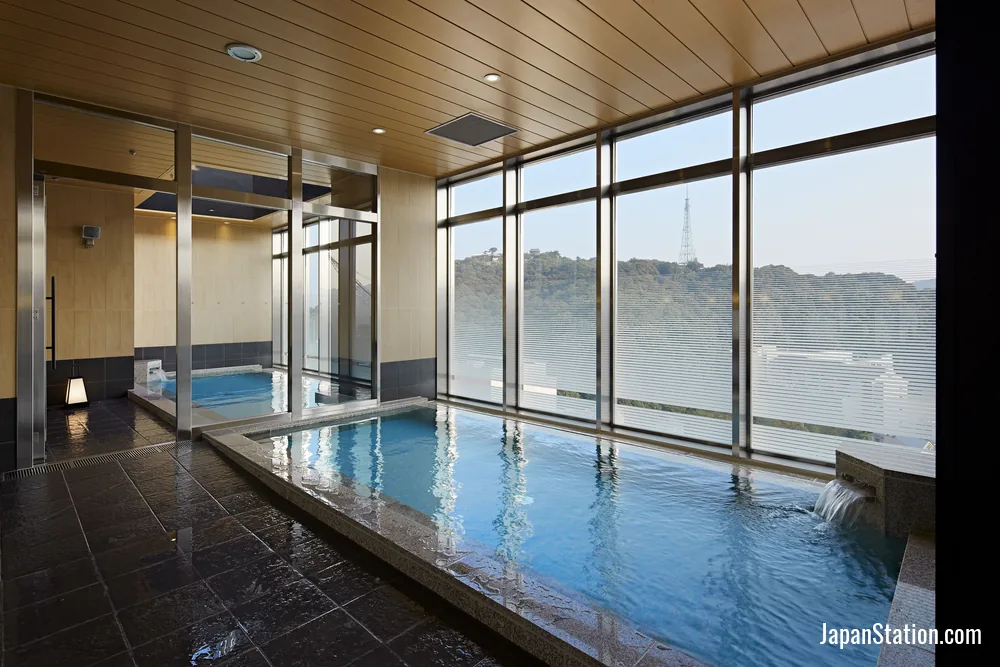 Bathroom in a guest room at CANDEO HOTELS Matsuyama Okaido.