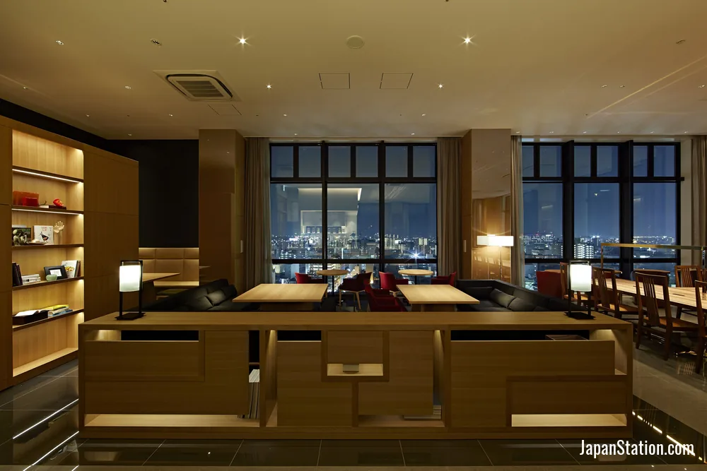 Lobby at CANDEO HOTELS Matsuyama Okaido.