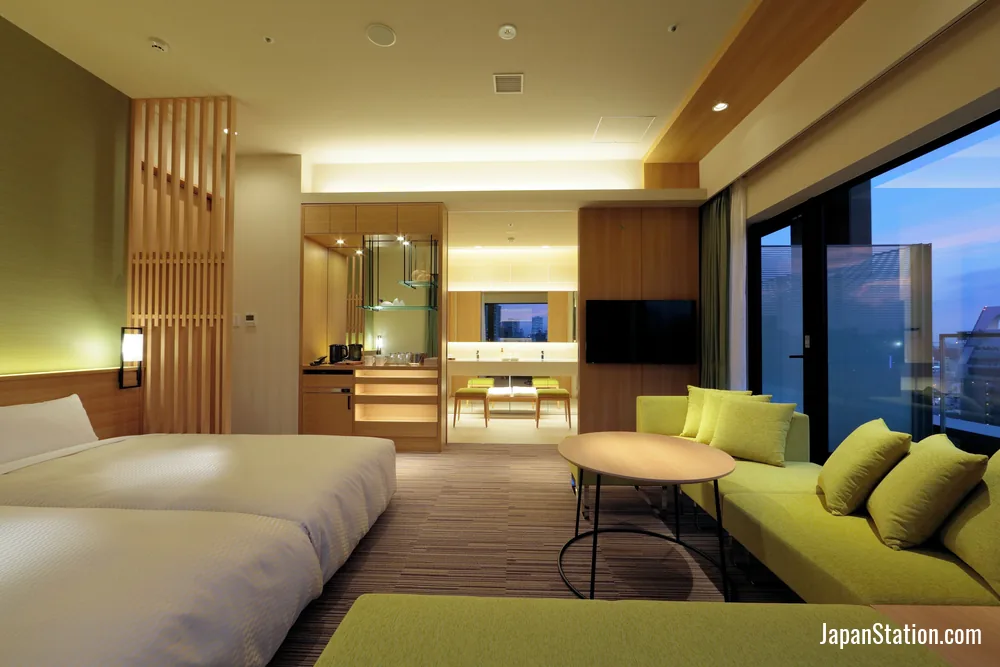 Guest room at CANDEO HOTELS Osaka Namba.