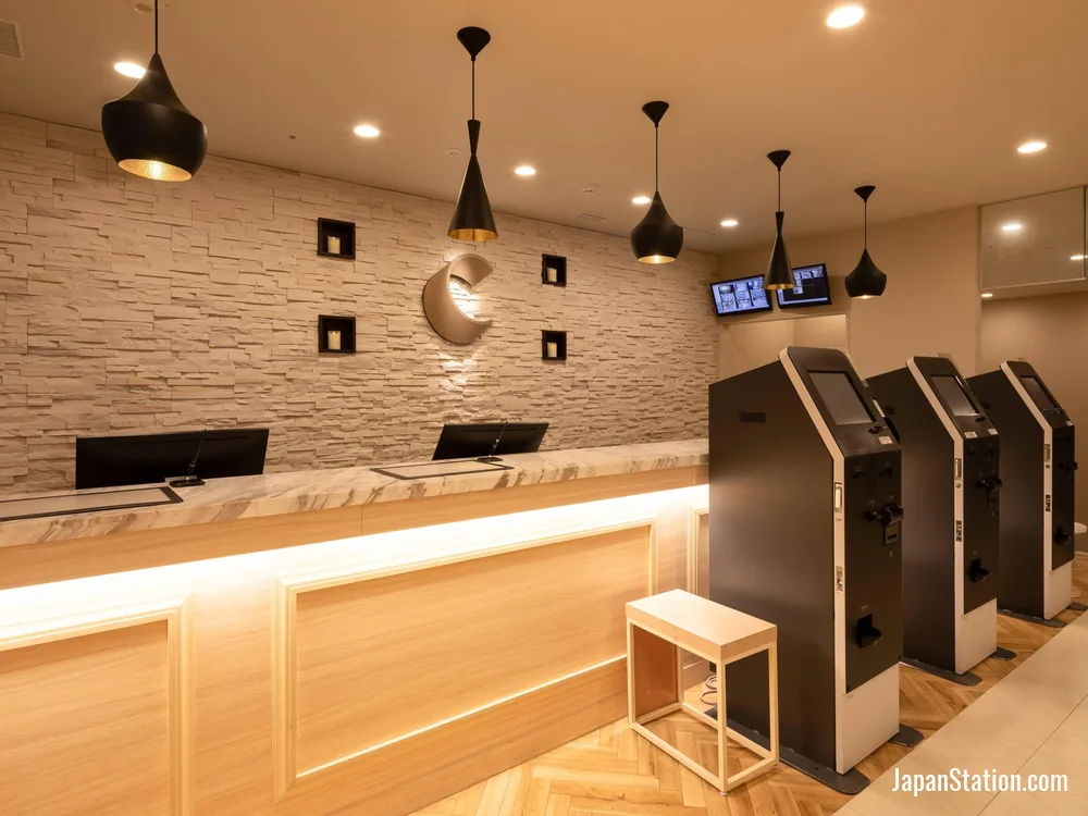 Reception area at Comfort Hotel ERA Kobe Sannomiya.