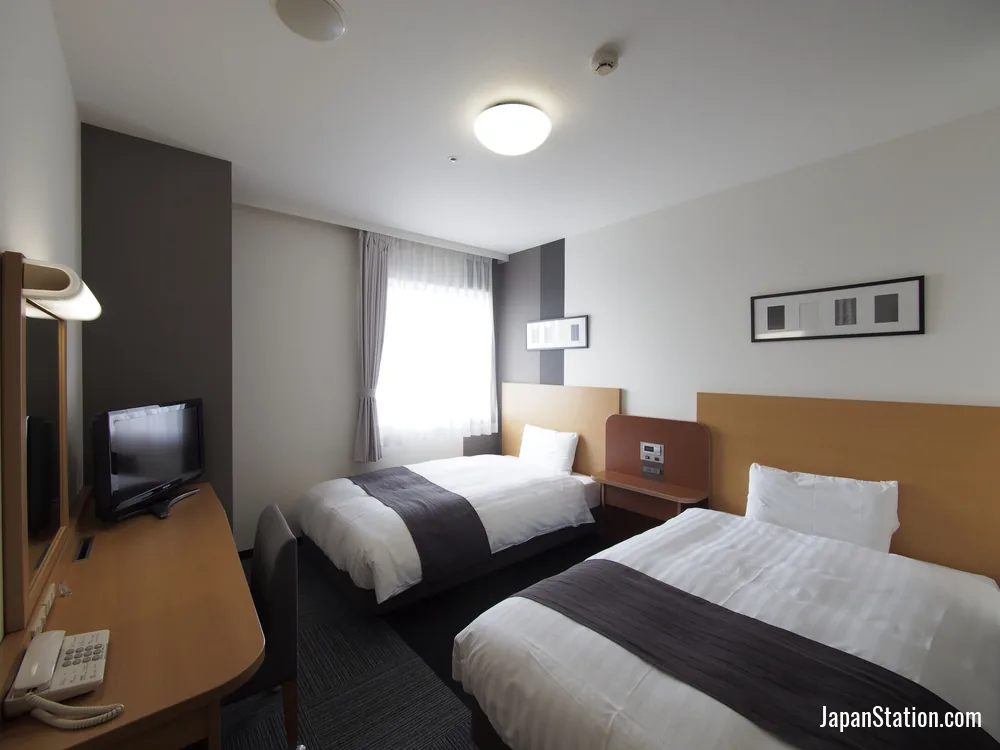 Guest room at Comfort Hotel Gifu.