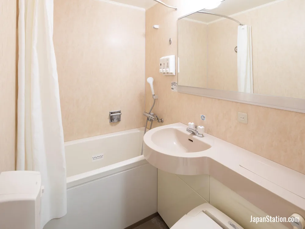 Bathroom in a guest room at Comfort Hotel Narita.