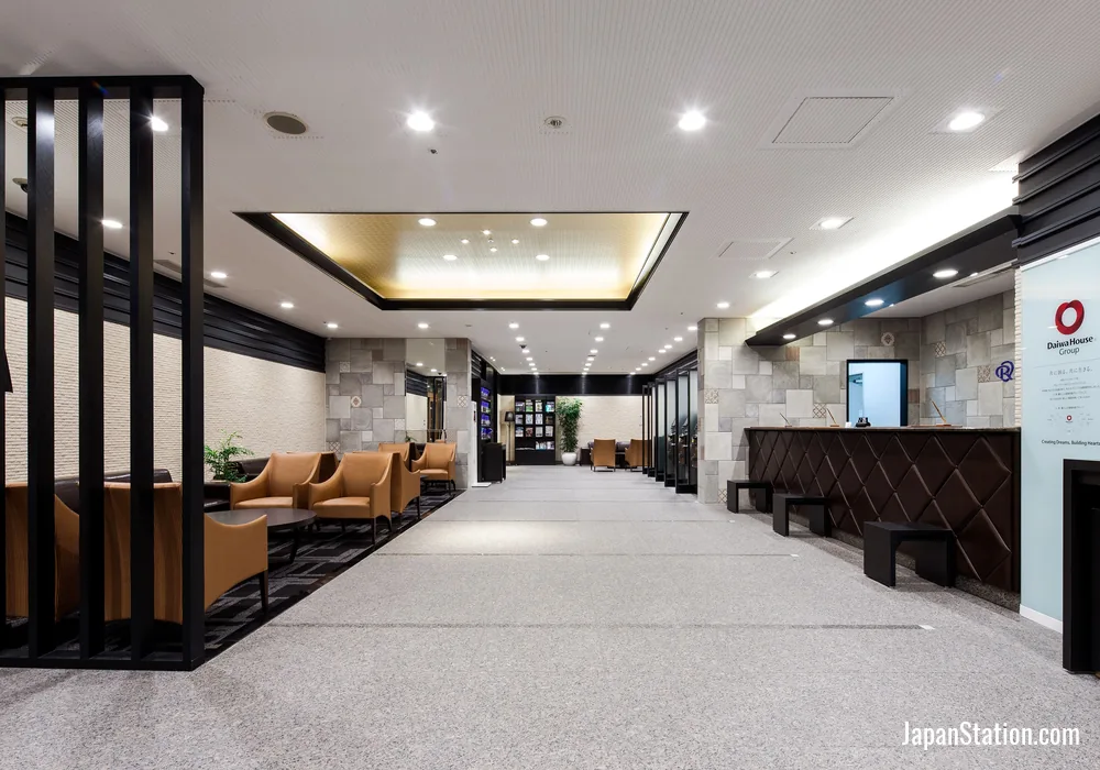 Lobby at Daiwa Roynet Hotel Kobe Sannomiya.