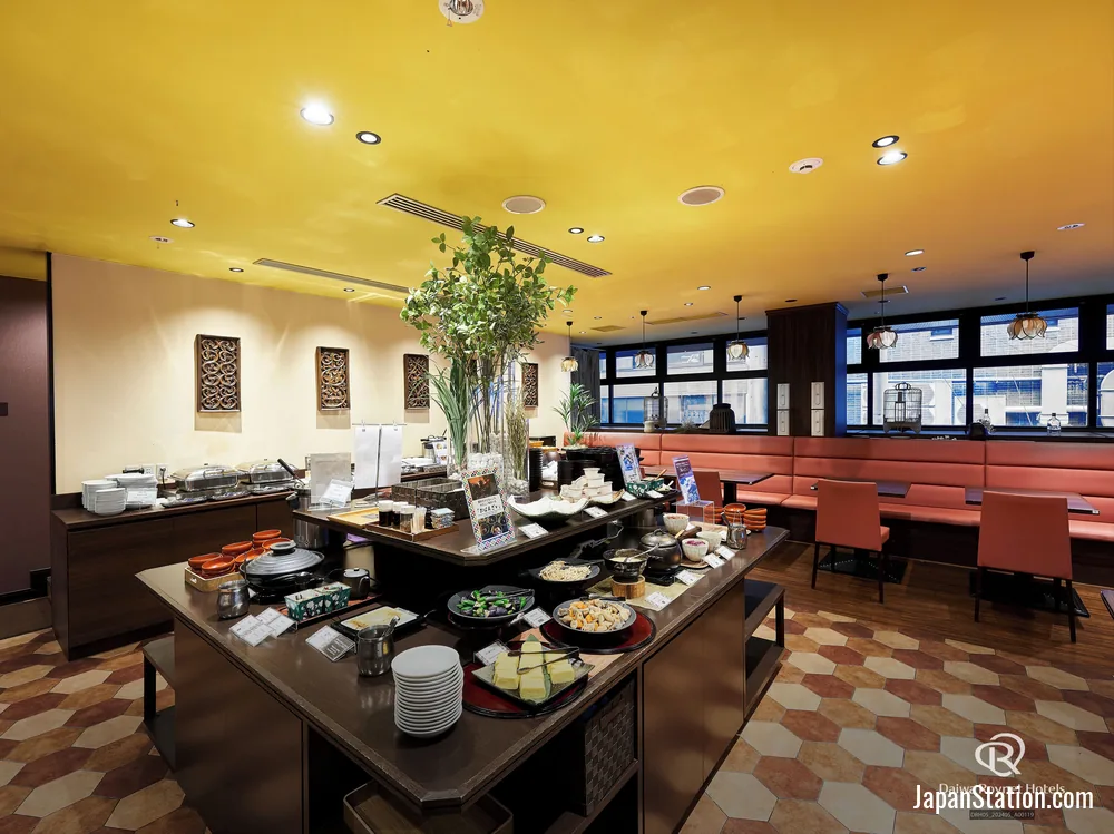 Dining area at Daiwa Roynet Hotel Kyoto Ekimae PREMIER.