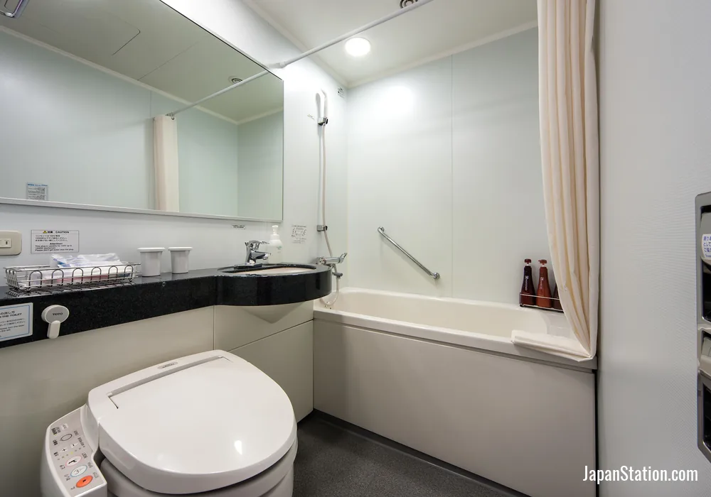 Bathroom in a guest room at Daiwa Roynet Hotel Okayama Ekimae.