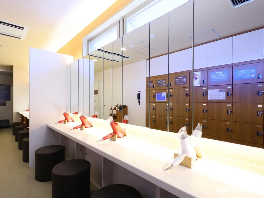 Public bath changing area at Dormy Inn Kanazawa.