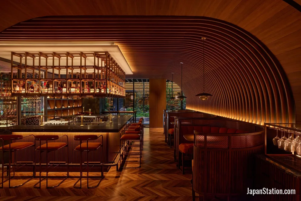 Bar at Dusit Thani Kyoto.
