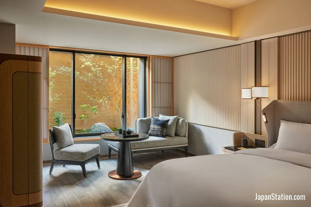 Guest room at Dusit Thani Kyoto.