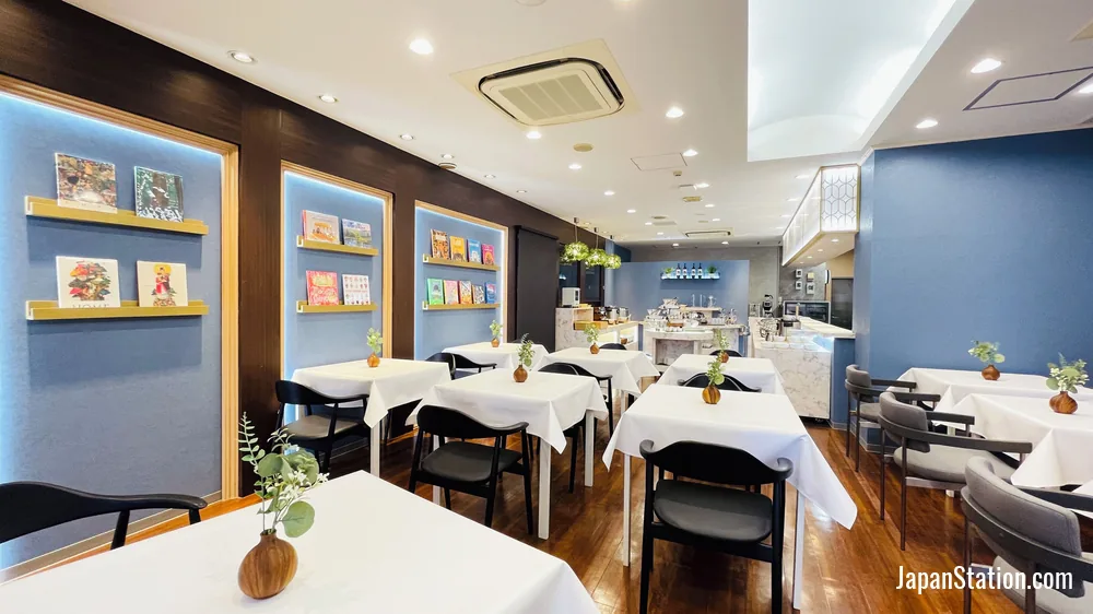 Dining area at Grand Park Hotel Panex Tokyo.
