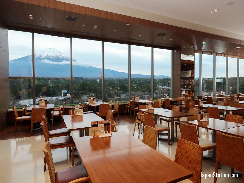 Dining area at Highland Resort Hotel & Spa.