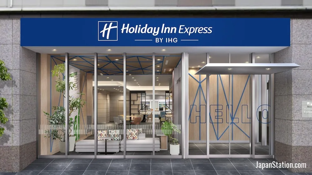 Entrance at Holiday Inn Express Sapporo Susukino.