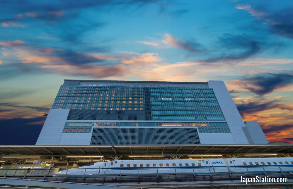 Exterior of Hotel Associa Shin-Yokohama.