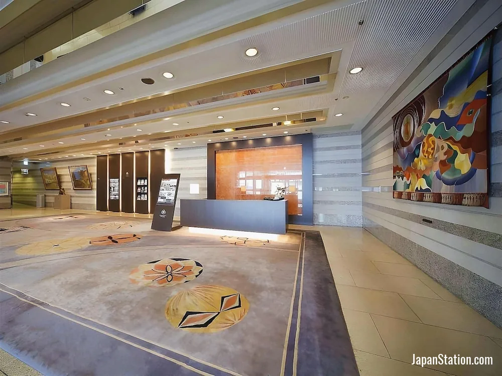 Lobby at Hotel Granvia Wakayama.