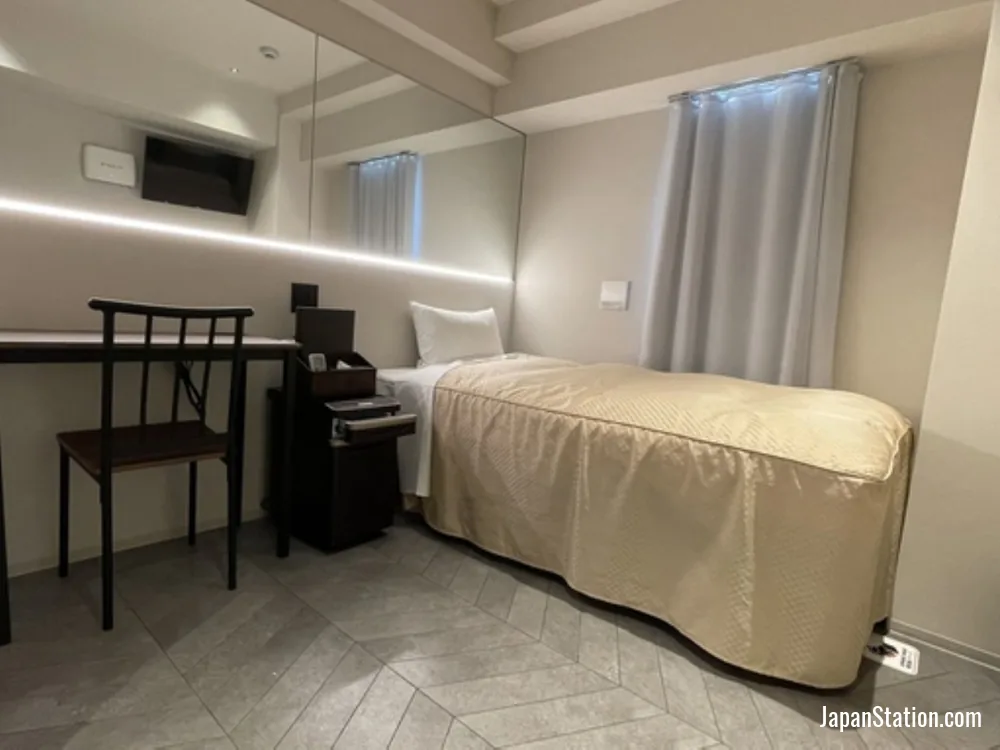 Guest room at HOTEL LiVEMAX Nara Ekimae.