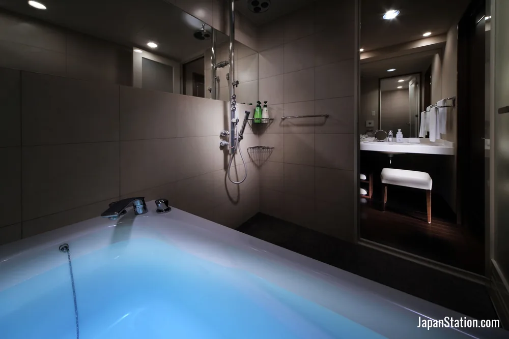 Bathroom in a guest room at Hotel Metropolitan Sendai.