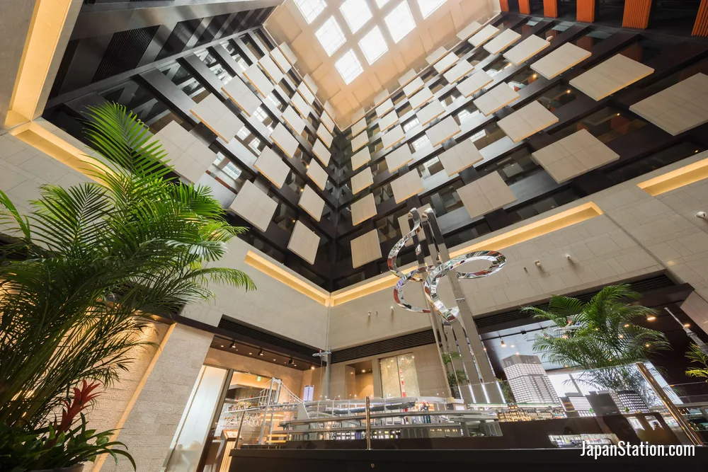 Lobby at Hotel Metropolitan Tokyo Marunouchi.
