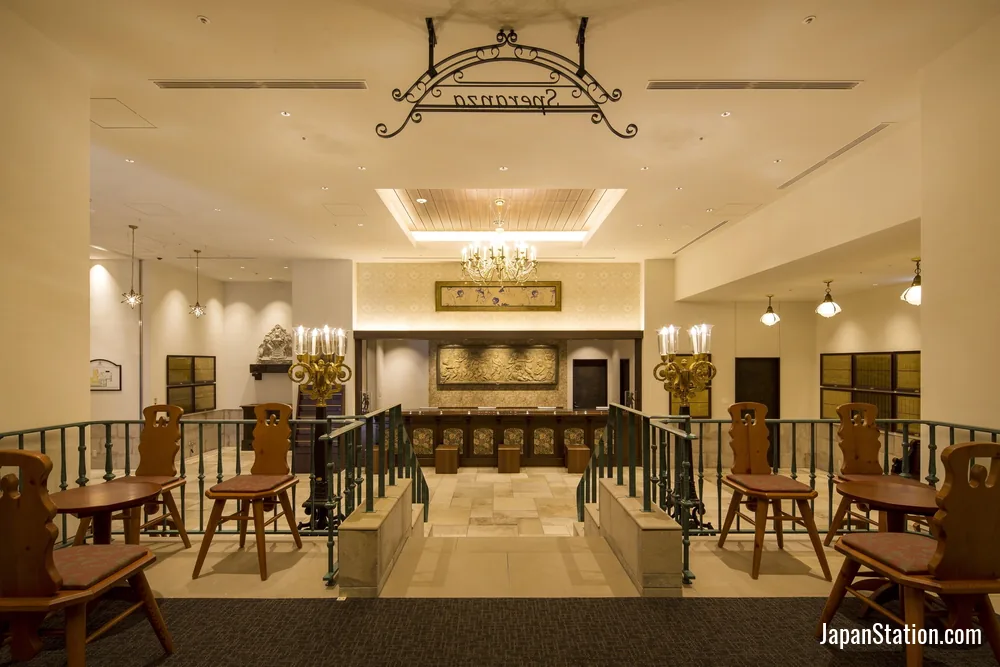 Lobby at Hotel Monterey Kobe.