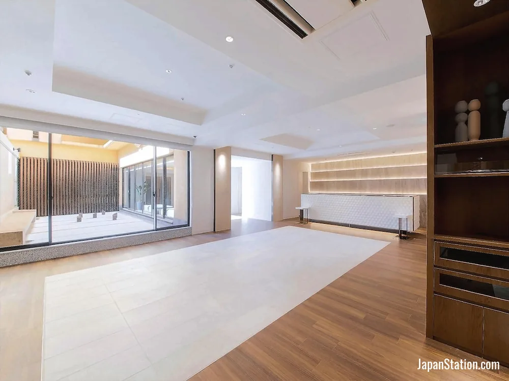 Lobby at HOTEL MYSTAYS Aomori Station.