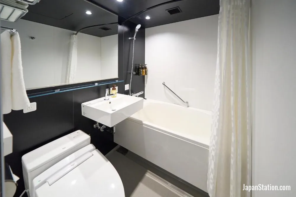 Bathroom in a guest room at Hotel Resol Ueno.