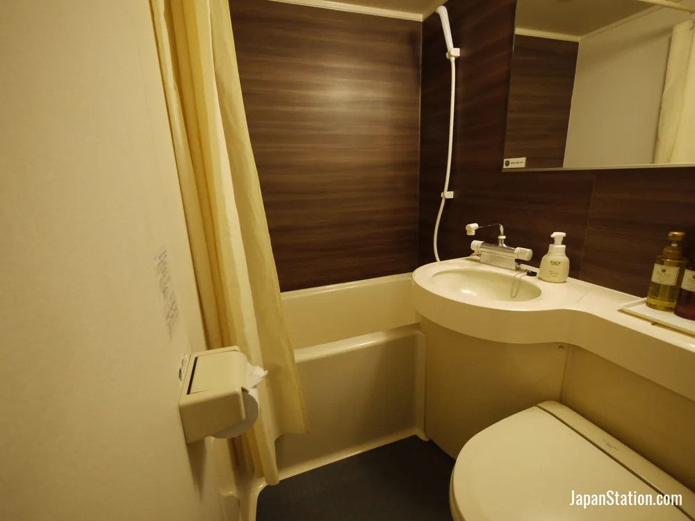 Bathroom in a guest room at Hotel Route-Inn Tokyo Ikebukuro.