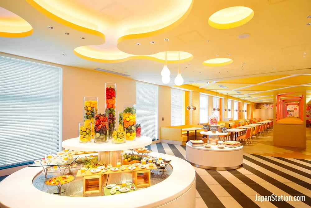 Dining area at Hotel Universal Port Vita.