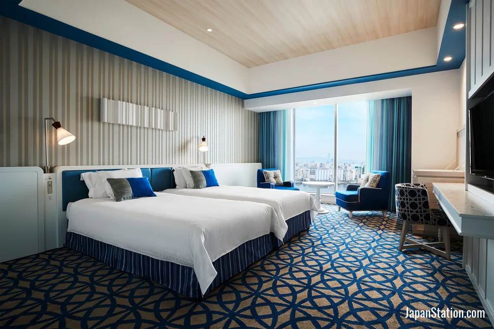 Guest room at Hotel Universal Port.