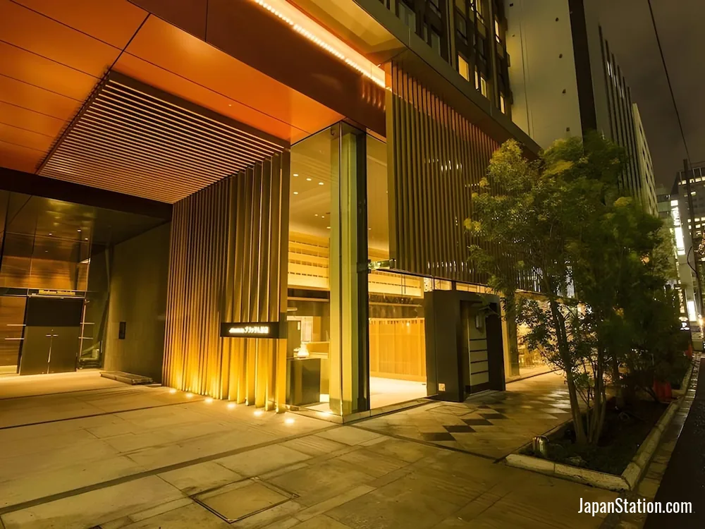Entrance at JR Kyushu Hotel Blossom Shinjuku.