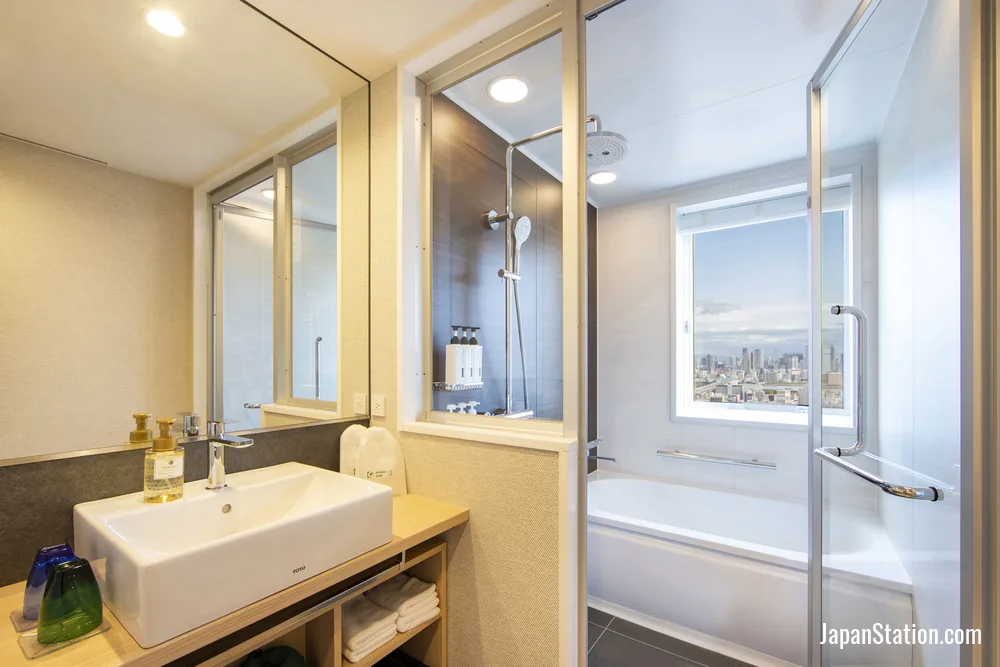 Bathroom in a guest room at karaksa hotel grande Shin-Osaka Tower.