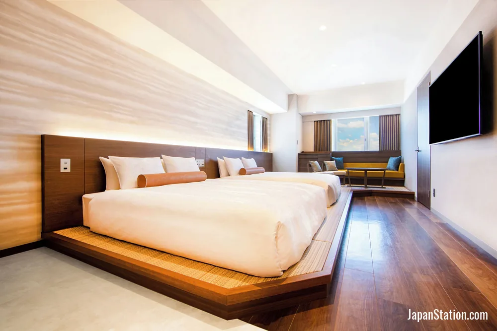 Guest room at karaksa hotel grande Shin-Osaka Tower.