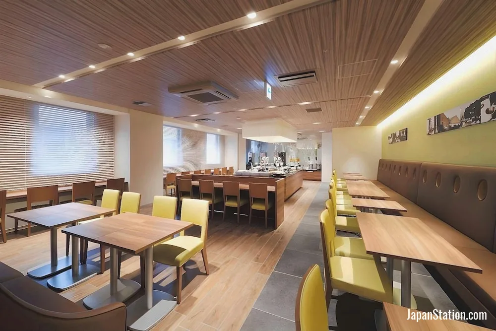 Dining area at Keio Presso Inn Tokyo Station Yaesu.