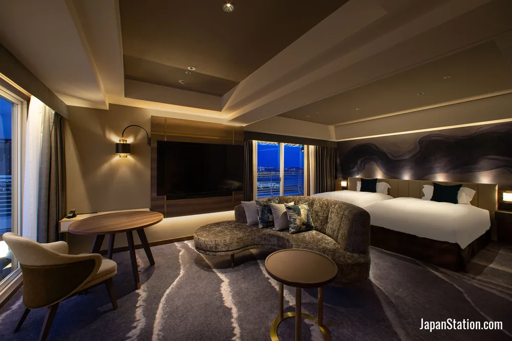 Guest room at Kobe Meriken Park Oriental Hotel.