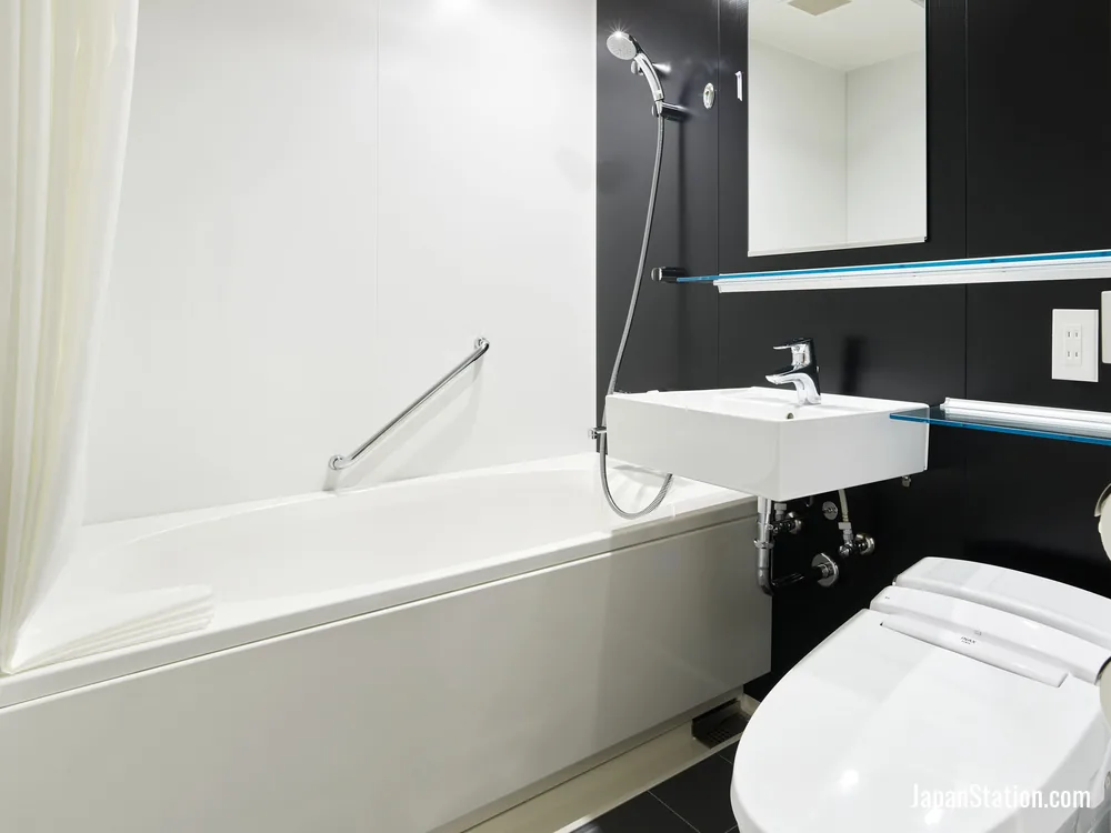 Bathroom in a guest room at Mitsui Garden Hotel Kyoto Shijo.