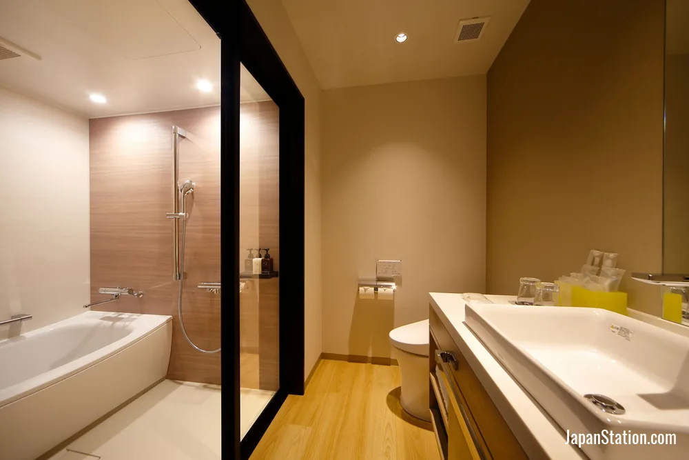 Bathroom in a guest room at Miyako City Osaka Hommachi.