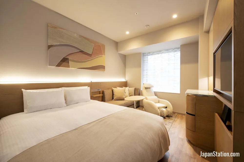 Guest room at remm Tokyo Kyobashi.