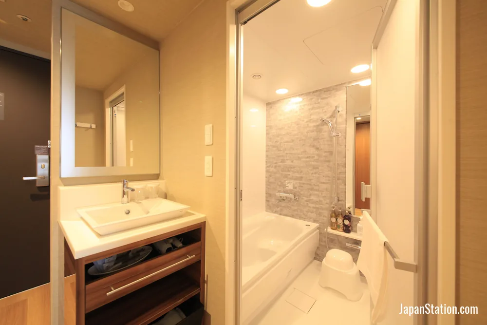 Bathroom in a guest room at Richmond Hotel Nagoya Shinkansenguchi.