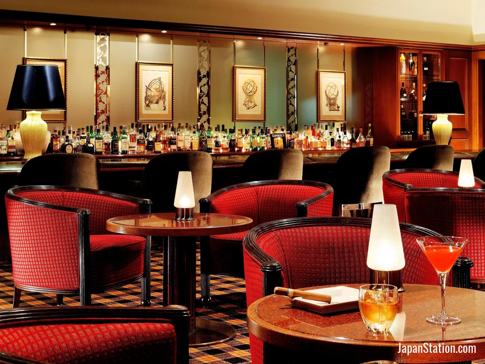 Bar at Royal Park Hotel.