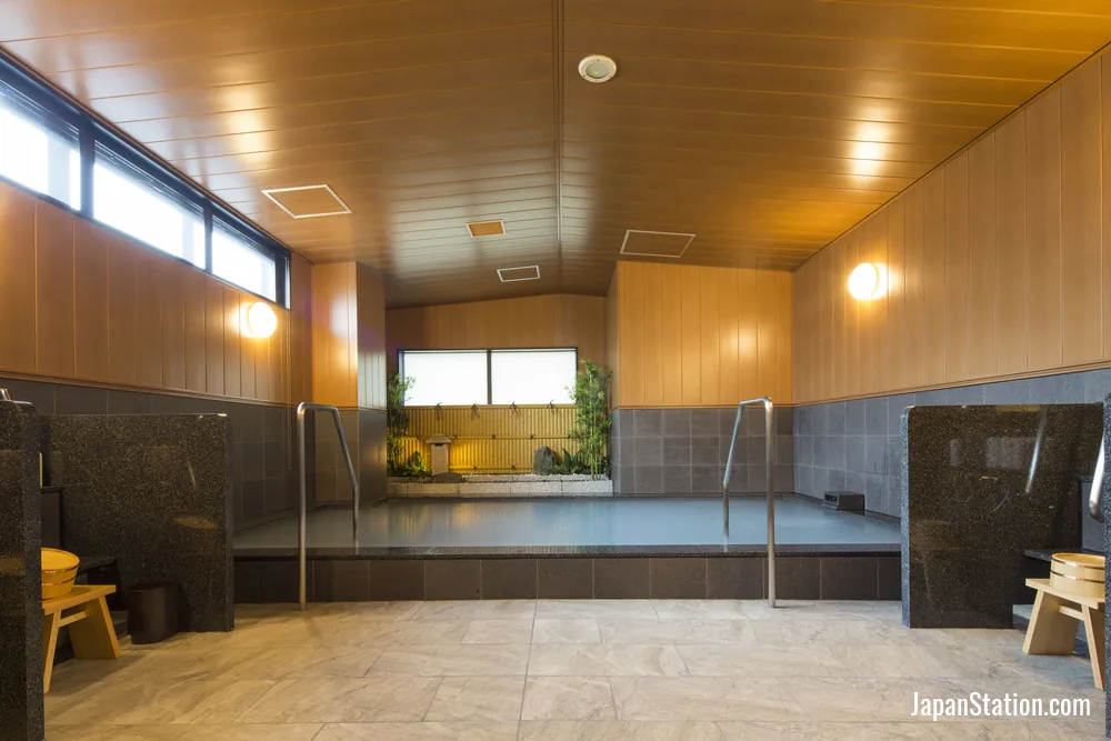 Public bath at Sanco Inn Iseshi Station Annex Grande.