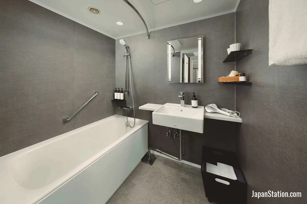 Bathroom in a guest room at Shiba Park Hotel.