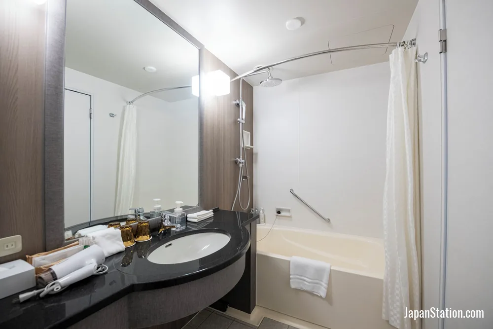 Bathroom in a guest room at Shibuya Excel Hotel Tokyu.