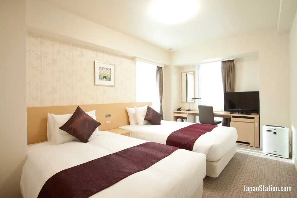 Guest room at Shizutetsu Hotel Prezio Shizuoka Ekinan.