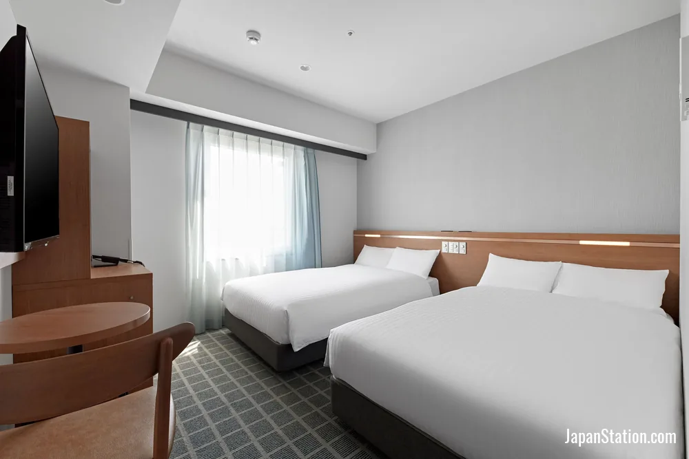 Guest room at Sotetsu Fresa Inn Kobe-Sannomiya.