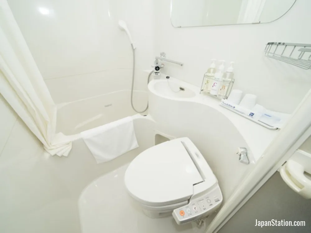 Bathroom in a guest room at SUPER HOTEL Premier JR Nara Station.