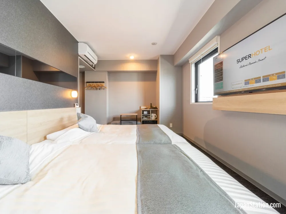 Guest room at Super Hotel Premier Kanazawa Station East.