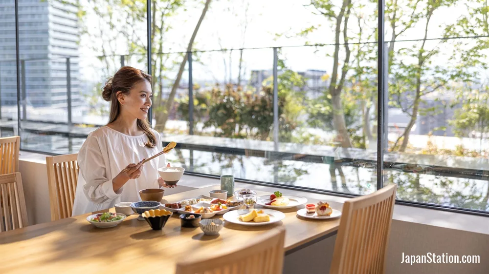 Dining area at THE BLOSSOM KUMAMOTO.