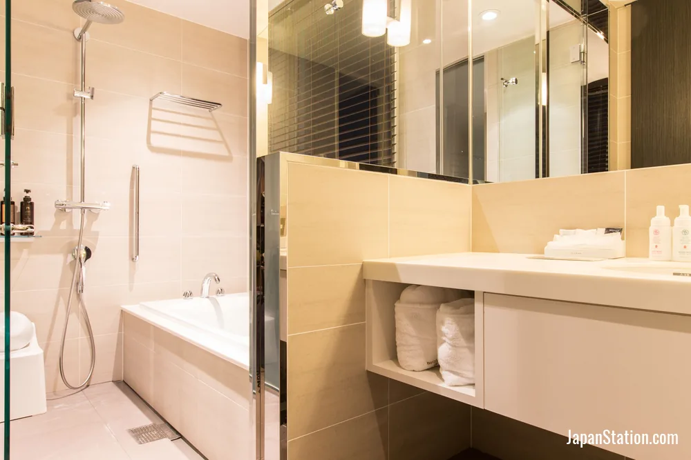 Bathroom in a guest room at The Gate Hotel Kaminarimon by Hulic.