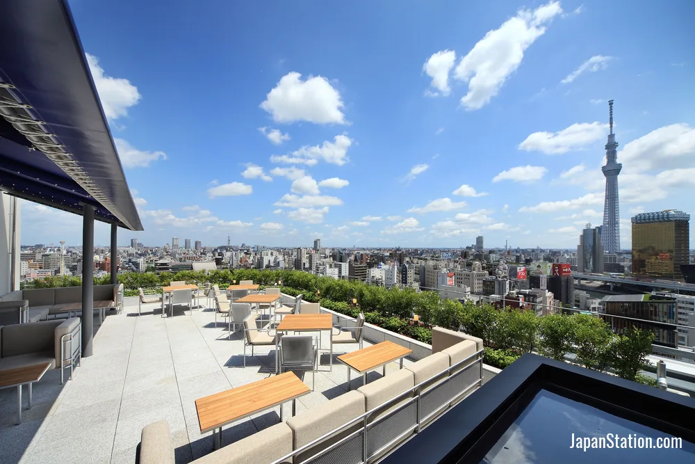 Terrace seating at R restaurant and bar at The Gate Hotel Kaminarimon by Hulic.