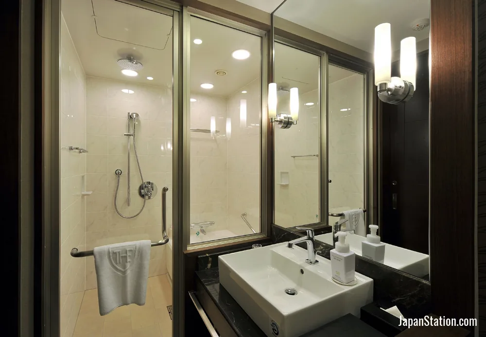 Bathroom in a guest room at The Royal Park Hotel Fukuoka.