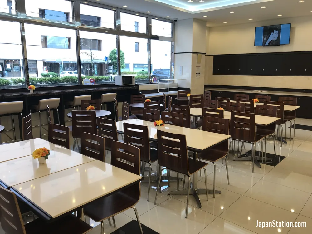 Dining area at Toyoko Inn Matsumoto-eki Higashi-guchi.