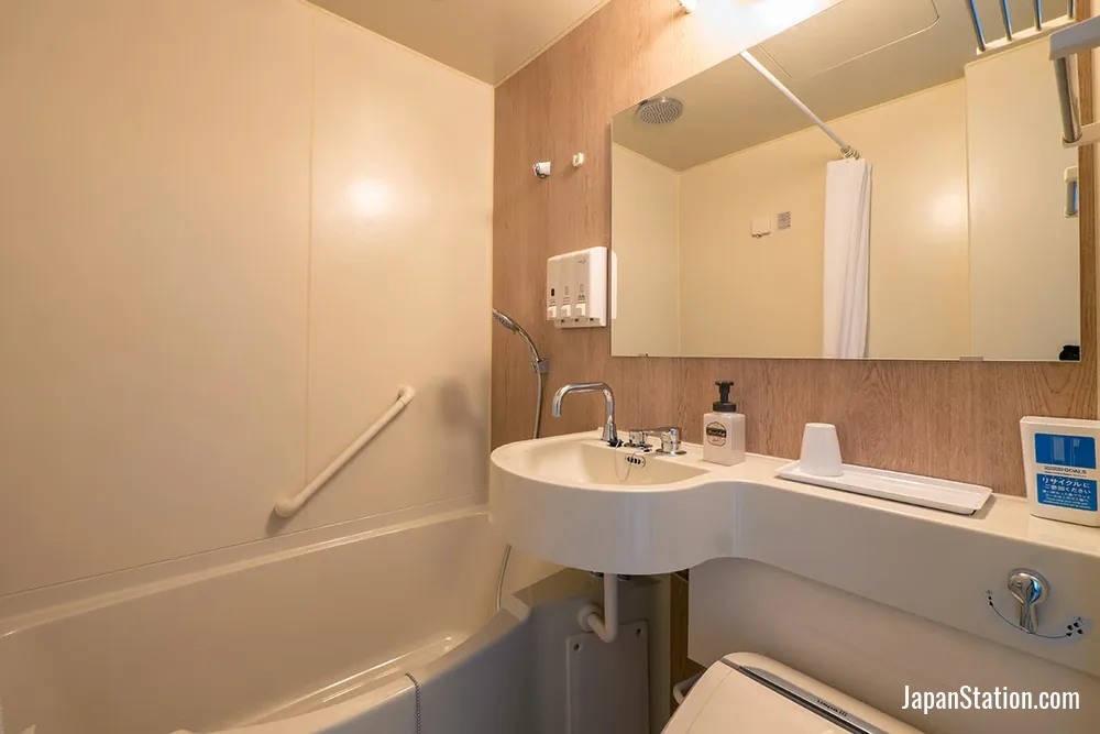 Bathroom in a guest room at Toyoko Inn Nagoya-eki Shinkansen-guchi.